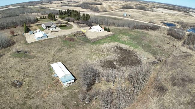 35175 Range Road 230, Home with 4 bedrooms, 2 bathrooms and 6 parking in Rural Red Deer County AB | Image 2