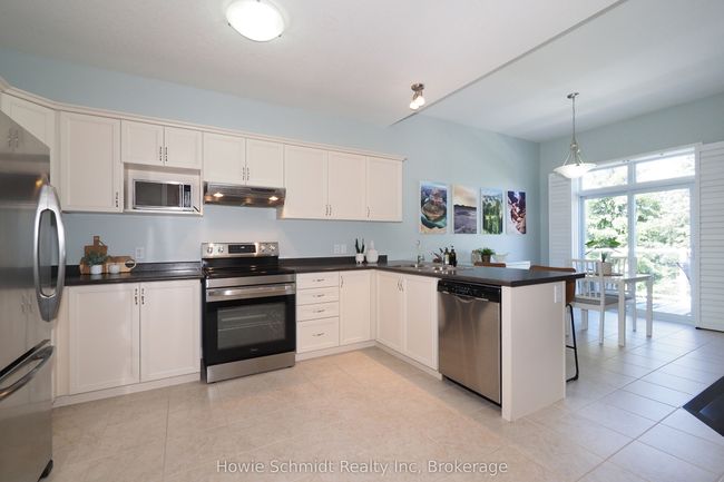11 - 90 Alderson Dr, Condo with 3 bedrooms, 4 bathrooms and 3 parking in Cambridge ON | Image 14