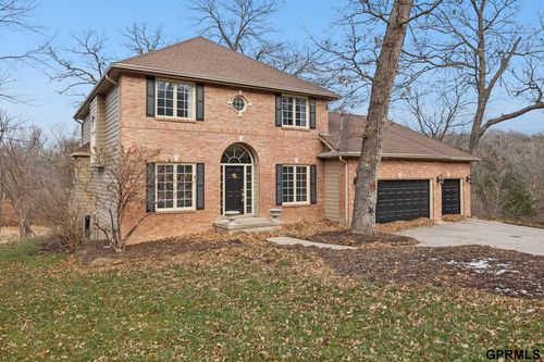 19719 Raven Dr, Louisville, NE, 68037-2127 | Card Image
