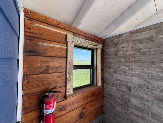 B - 7176 Goehring Rd, House other with 2 bedrooms, 2 bathrooms and null parking in Ledbetter TX | Image 8