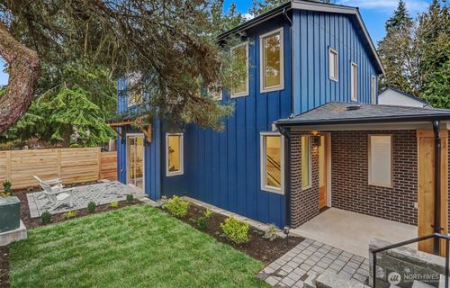 11247 108th Ave Ne, Kirkland, WA, 98033-4410 | Card Image