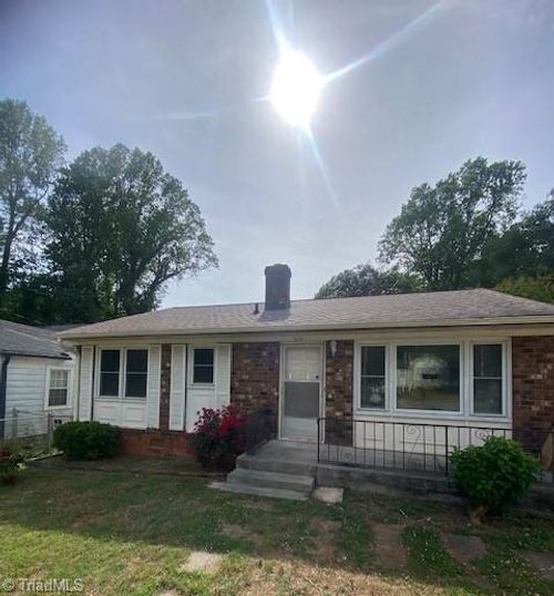 910 Arch St, High Point, NC, 27260-6907 | Card Image