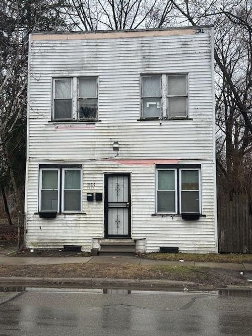 20331 Fenkell St, Detroit, MI, 48223-1756 | Card Image