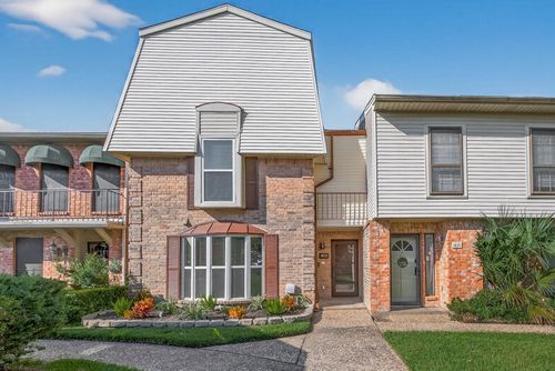 1812 Saxony Ln, Houston, TX, 77058-3525 | Card Image