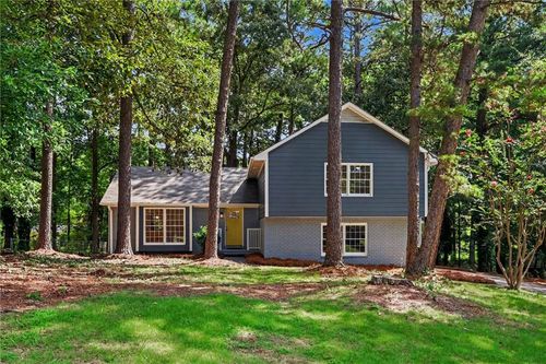 1915 Lisa Ln, Riverdale, GA, 30296-2431 | Card Image