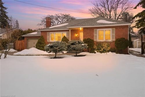59 Oakley Crt, Ancaster, ON, L9G1T7 | Card Image