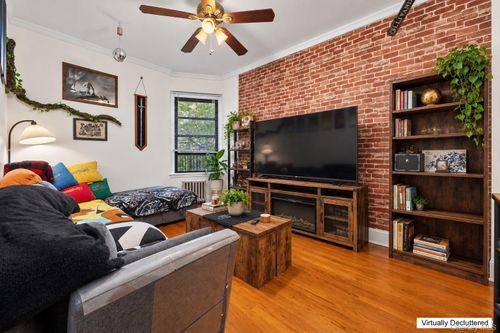 2f-21-48 35th St, Astoria, NY, 11105-2137 | Card Image