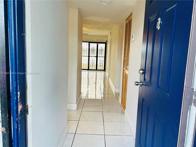 APT-106 - 8720 N Sherman Cir, Condo with 2 bedrooms, 2 bathrooms and null parking in Miramar FL | Image 6