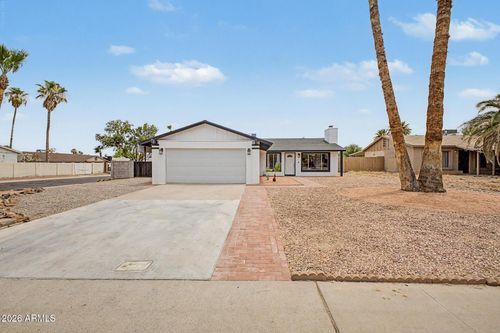 2577 E Sweetwater Ave, Phoenix, AZ, 85032-6926 | Card Image