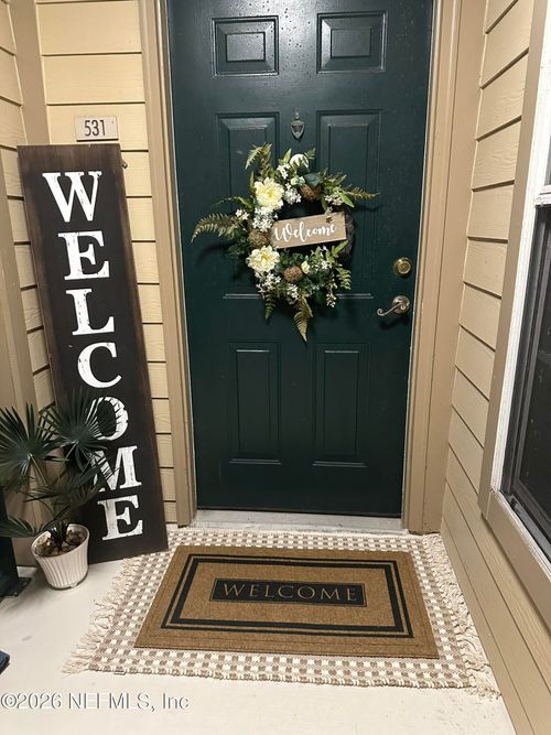 531-7800 Point Meadows Dr, Jacksonville, FL, 32256-4606 | Card Image