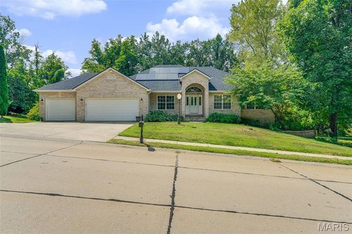 212 Michael Dr, Troy, IL, 62294-1277 | Card Image