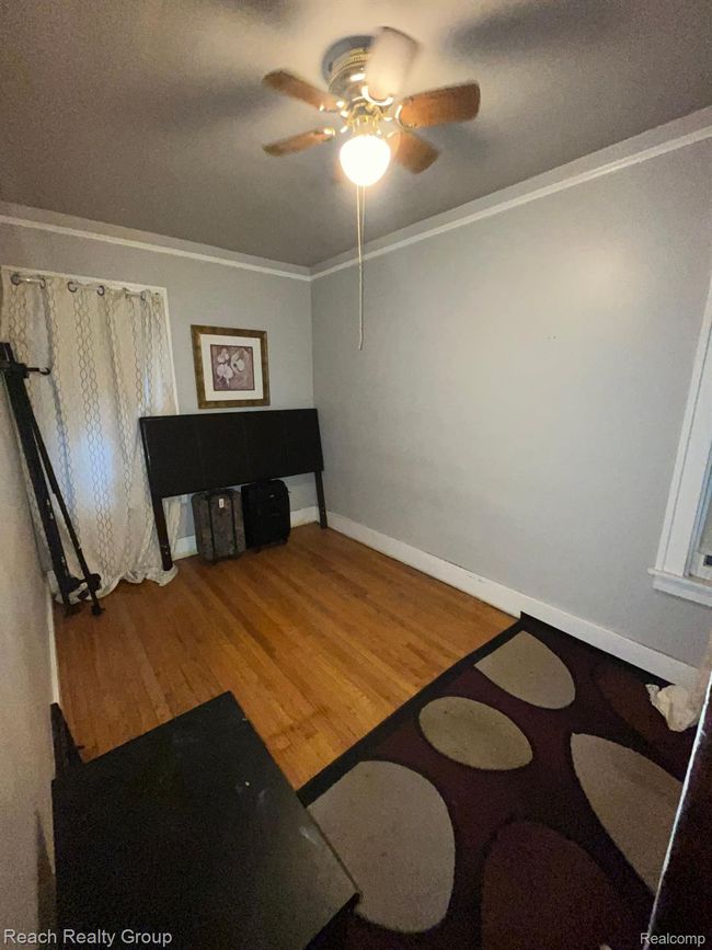 Entry Bedroom2 | Image 8