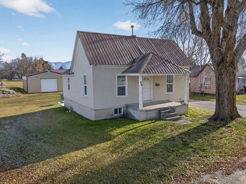 49 S 4th W, Preston, ID, 83263-1211 | Card Image
