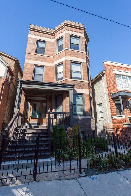 3-1740 Henderson St, Chicago, IL, 60657-1355 | Card Image