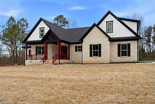 7676 Caber Rd, Browns Summit, NC, 27214-9601 | Card Image