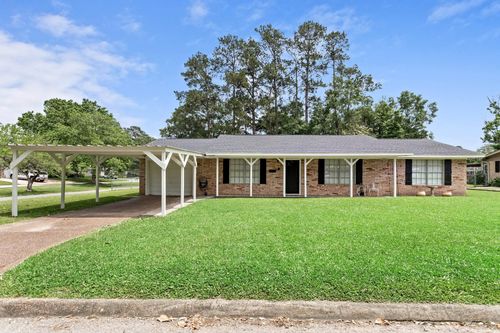 101 Cypress St, Silsbee, TX, 77656 | Card Image