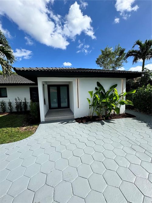 3335-3335 Sw 65th Ave, Miami, FL, 33155-3969 | Card Image