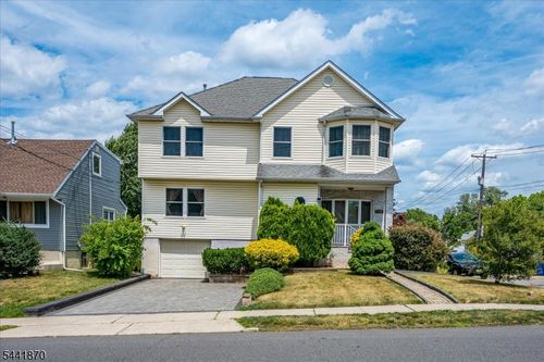 720 Ford Ave, Metuchen, NJ, 08840-2838 | Card Image