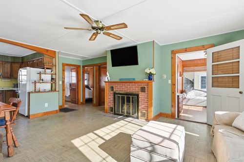 3 Tyngsboro St, Seabrook, NH, 03874-4849 | Card Image