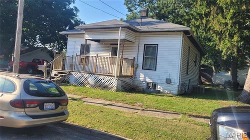 457 E Belleville Street, Nashville, IL, 62263 | Card Image