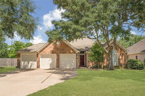 11 Crestview Trl, Houston, TX, 77082-1518 | Card Image
