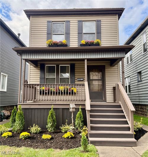 1315 West St, Follansbee, WV, 26037-1227 | Card Image