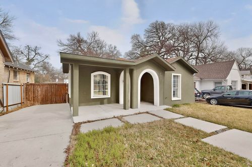 109 Appian Way, Dallas, TX, 75216-1015 | Card Image