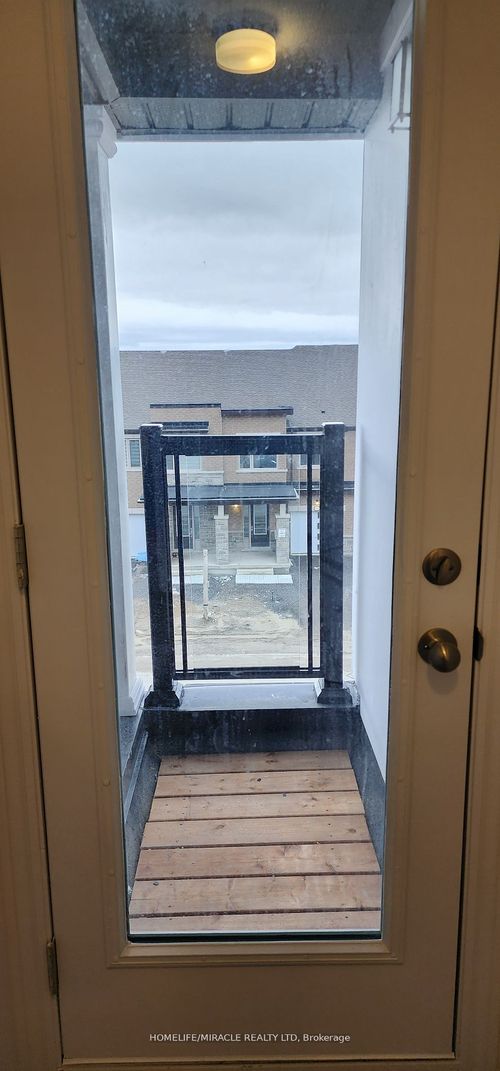2039 Cameron Lott Cres, Oshawa, ON, L1L0S1 | Card Image