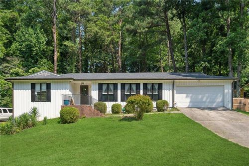 5360 Fieldgreen Dr, Stone Mountain, GA, 30088-2817 | Card Image