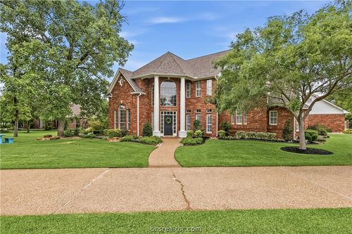 2917 Camille Dr, College Station, TX, 77845-7723 | Card Image