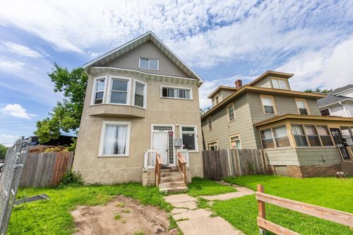 2946 Park Ave, Minneapolis, MN, 55407-1476 | Card Image