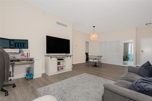 apt-1639-3001 S Ocean Dr, Hollywood, FL, 33019-2876 | Card Image