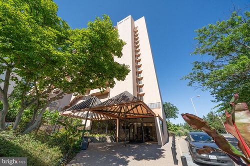 1807-1301 N Courthouse Rd, ARLINGTON, VA, 22201-2520 | Card Image