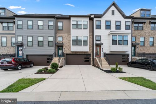 7306 Red Pond Ct, GLEN BURNIE, MD, 21060-8799 | Card Image