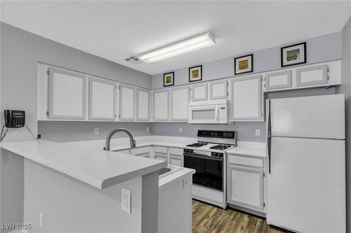 unit-d-2124 Willowbury Dr, Las Vegas, NV, 89108-7093 | Card Image