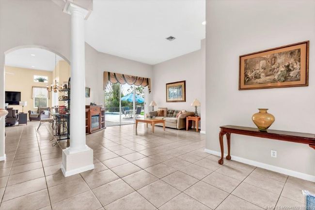 2712 Sw Bear Paw Trl, House other with 4 bedrooms, 3 bathrooms and 3 parking in Palm City FL | Image 13