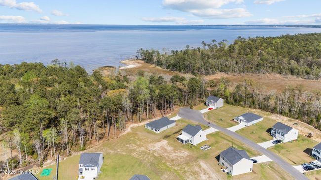 409 King Creek Dr, House other with 3 bedrooms, 2 bathrooms and 2 parking in Havelock NC | Image 30