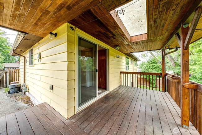 8728 224 Th St Sw, House other with 4 bedrooms, 2 bathrooms and 1 parking in Edmonds WA | Image 12