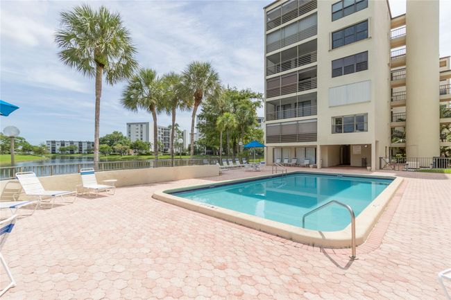 APT-319 - 2316 S Cypress Bend Dr, Condo with 2 bedrooms, 2 bathrooms and null parking in Pompano Beach FL | Image 24