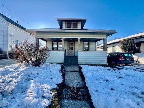 519 E Empire St, Freeport, IL, 61032-6017 | Card Image