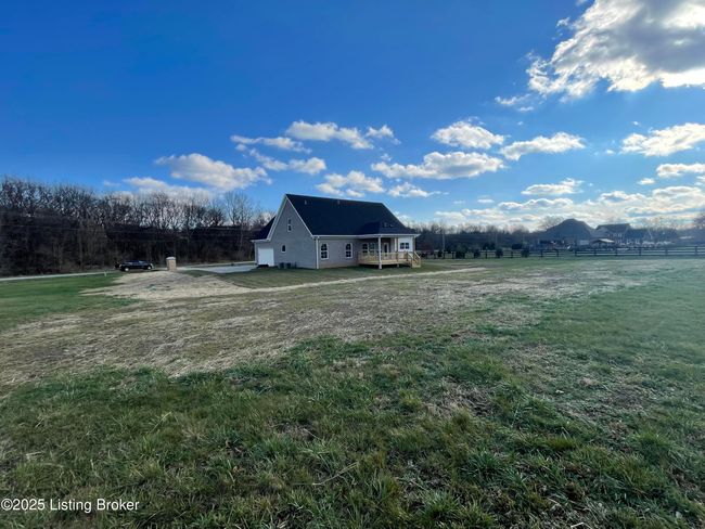 Large 1 acre lot | Image 10