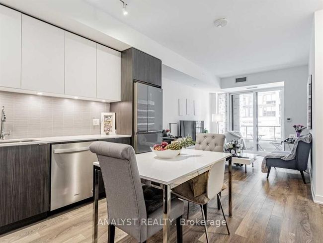 213 - 100 Eagle Rock Way, Condo with 1 bedrooms, 1 bathrooms and null parking in Maple ON | Image 5