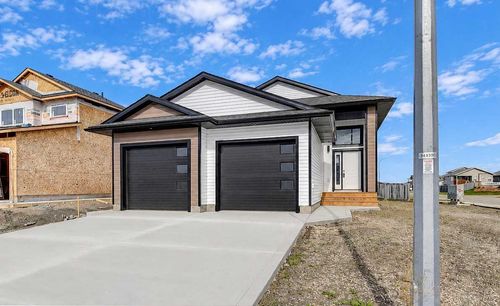 8209 87a Street, Grande Prairie, AB, T8V6J3 | Card Image