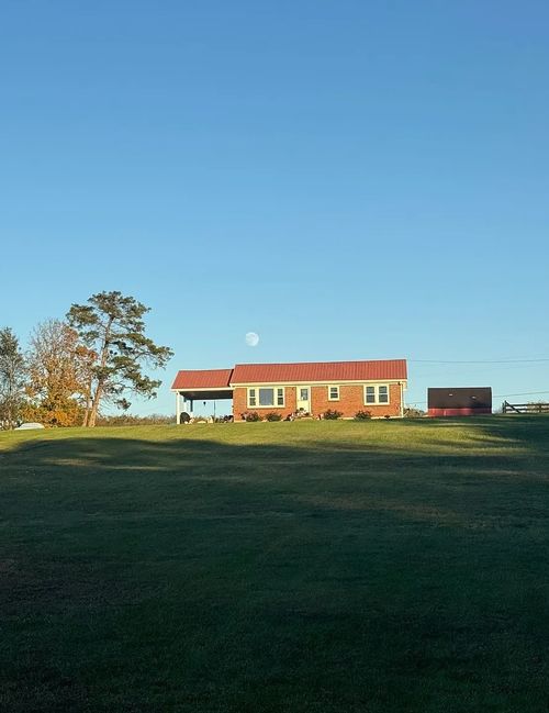 1679 Culleoka Hwy, Culleoka, TN, 38451-2713 | Card Image