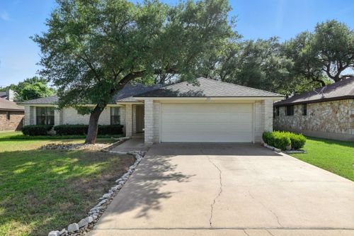 303 Woodstone Dr, Georgetown, TX, 78628-8979 | Card Image