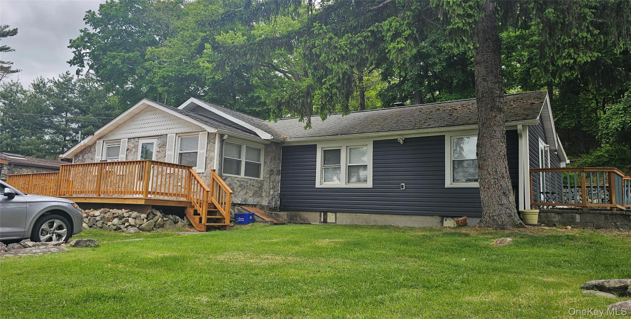 Residential Lease in Stony Point 2