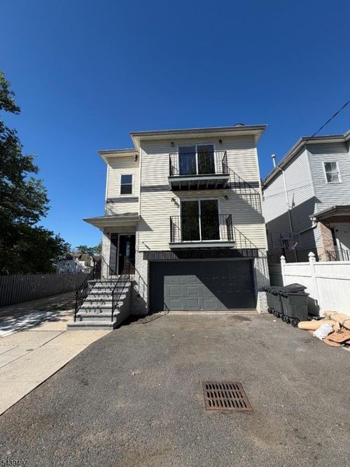 64 Montclair Ave, Newark, NJ, 07104-5050 | Card Image