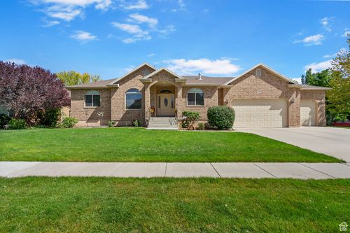 10027 S Birdie Way, South Jordan, UT, 84009-9713 | Card Image