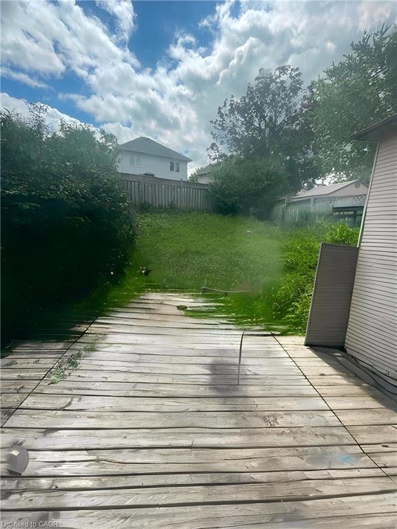 Residential Lease in Waterloo 4