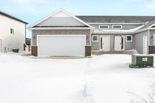 2707 Westwood Street W, West Fargo, ND, 58078 | Card Image